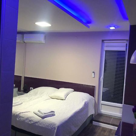 Appartamento Vladana Lux App Kruševac Esterno foto