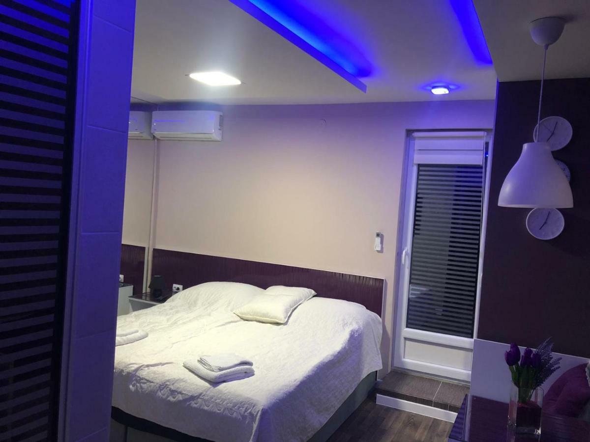 Appartamento Vladana Lux App Kruševac Esterno foto