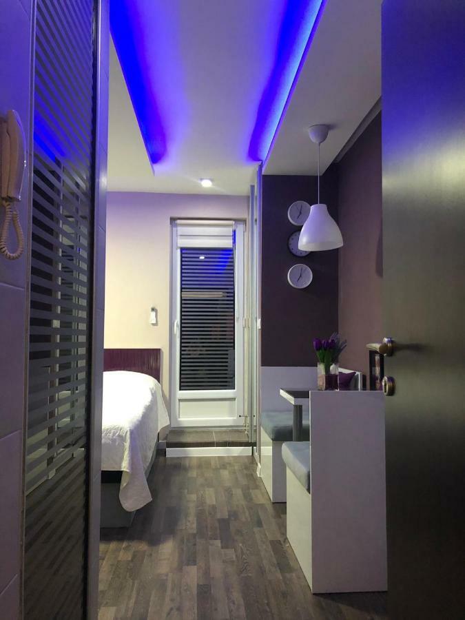 Appartamento Vladana Lux App Kruševac Esterno foto